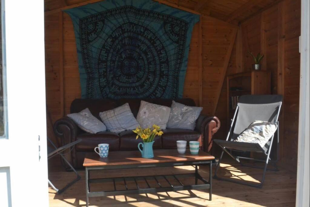 No43: Versatile 4Br Coastal Home With Summer House カウズ エクステリア 写真